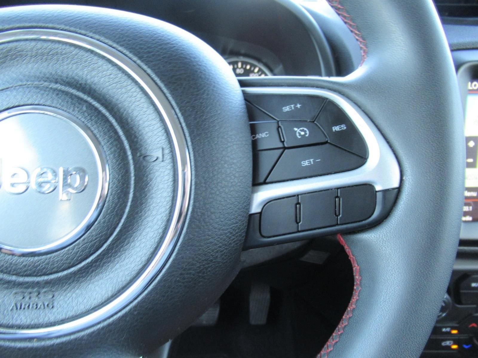 Certified 2023 Jeep Renegade Trailhawk AWD/4WD image 25
