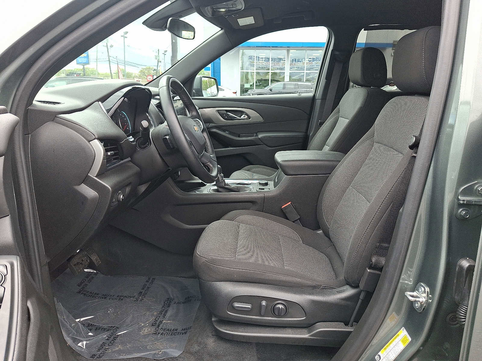 Used 2023 Chevrolet Traverse LT AWD/4WD image 14