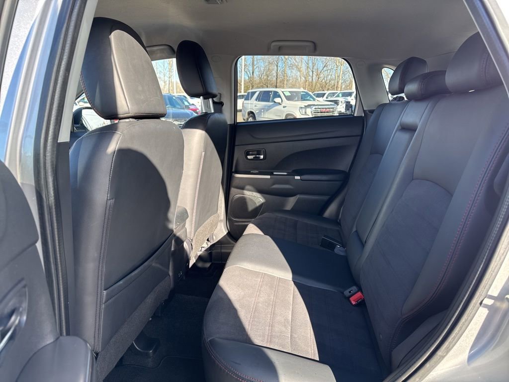 Used 2023 Mitsubishi Outlander Sport ES image 11