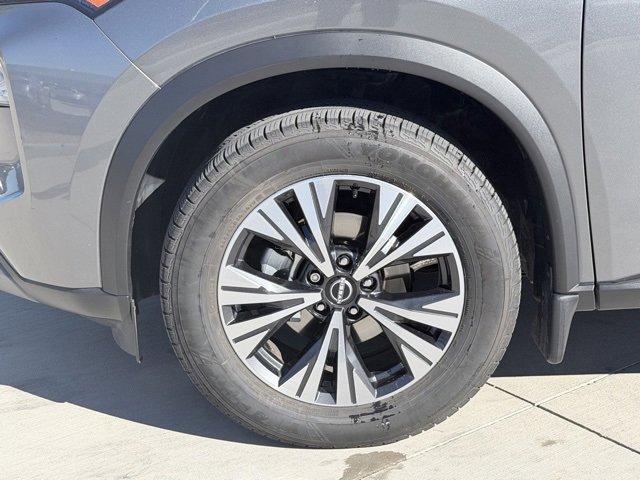 Certified 2023 Nissan Rogue SV image 34