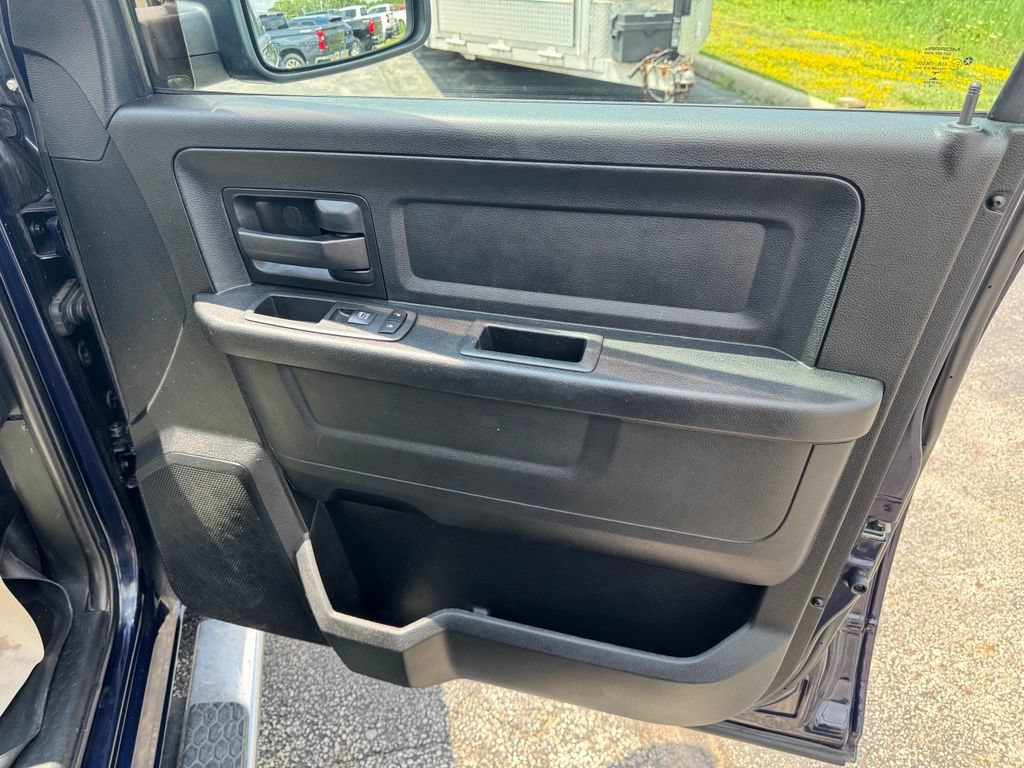 Used 2017 RAM 1500 Express w/ Express Value Package AWD/4WD image 17
