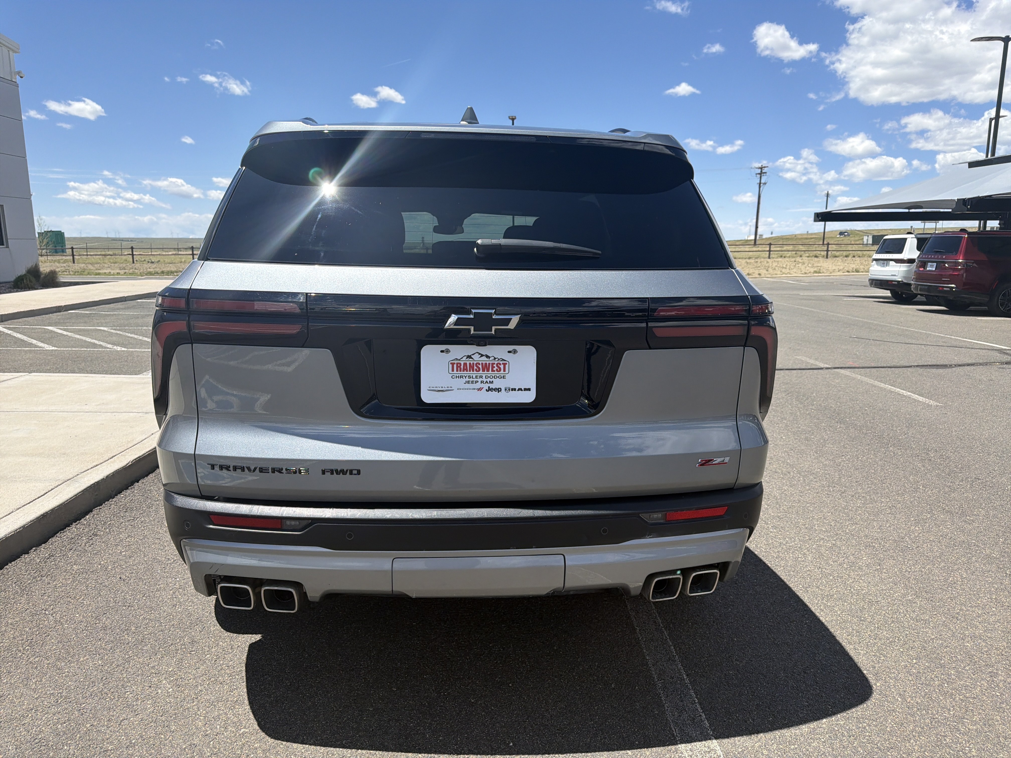 Used 2025 Chevrolet Traverse Z71 AWD/4WD image 7