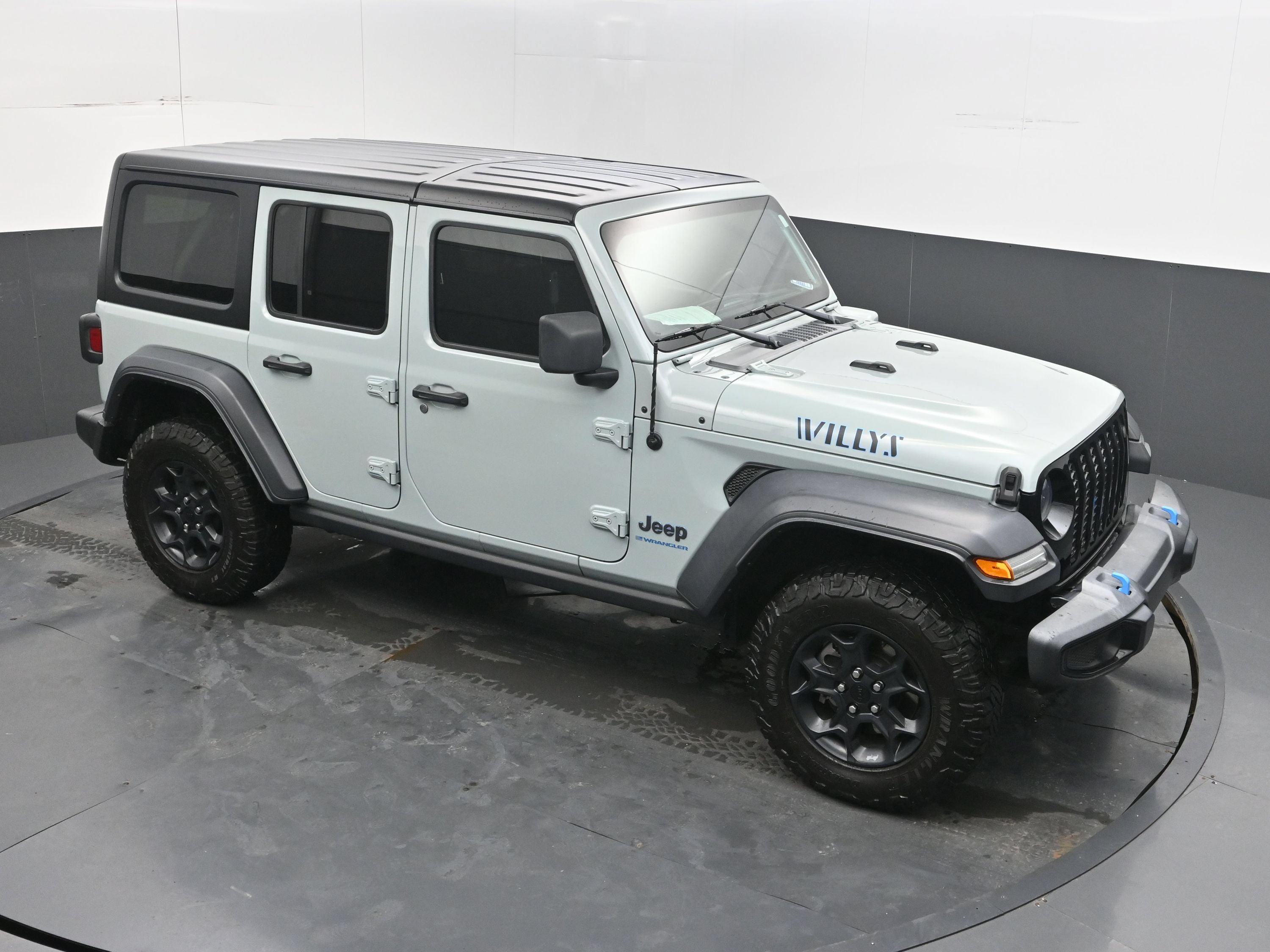 Used 2023 Jeep Wrangler Unlimited w/ 8.4" Radio Group AWD/4WD image 32