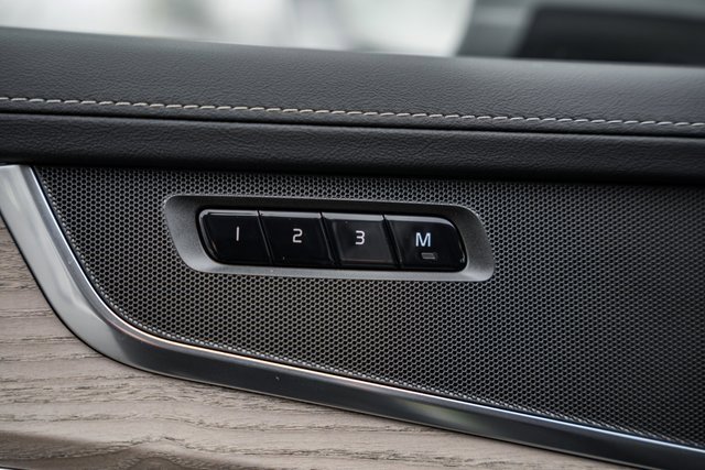 New 2026 Volvo XC90 B6 Plus w/ Protection Package Premier image 37