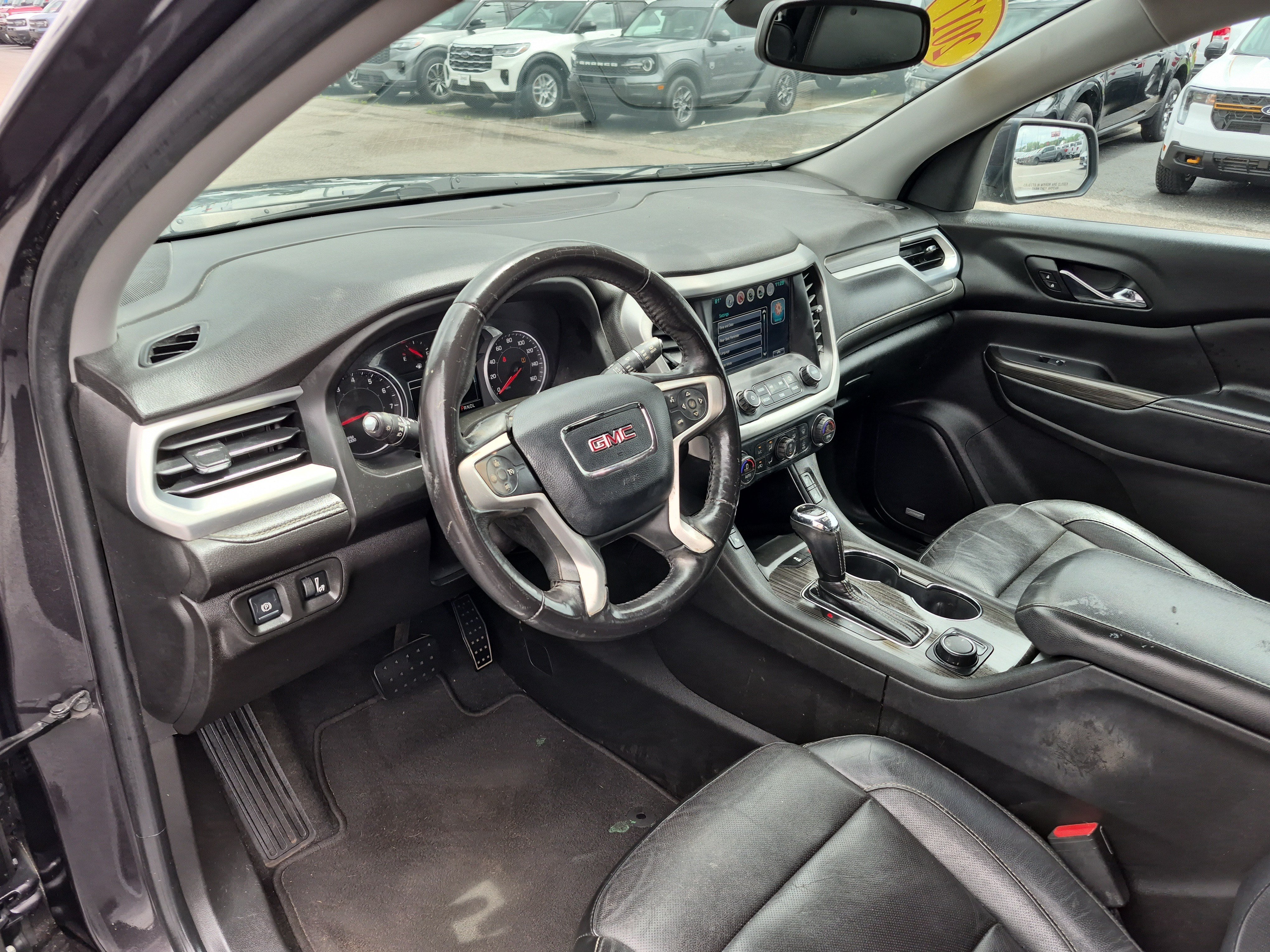 Used 2017 GMC Acadia SLT FWD image 12