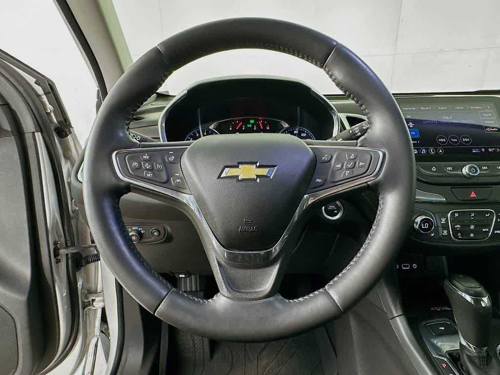 Used 2020 Chevrolet Equinox Premier FWD image 16