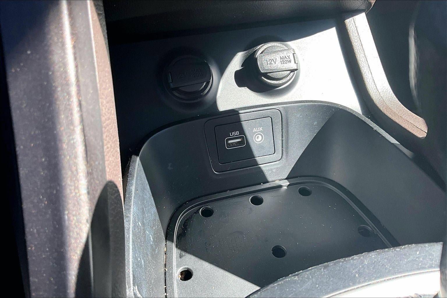 Used 2017 Hyundai Santa Fe Sport FWD image 16