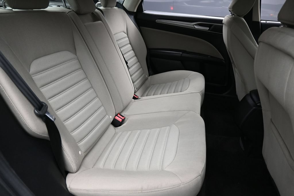 Used 2018 Ford Fusion S FWD image 27