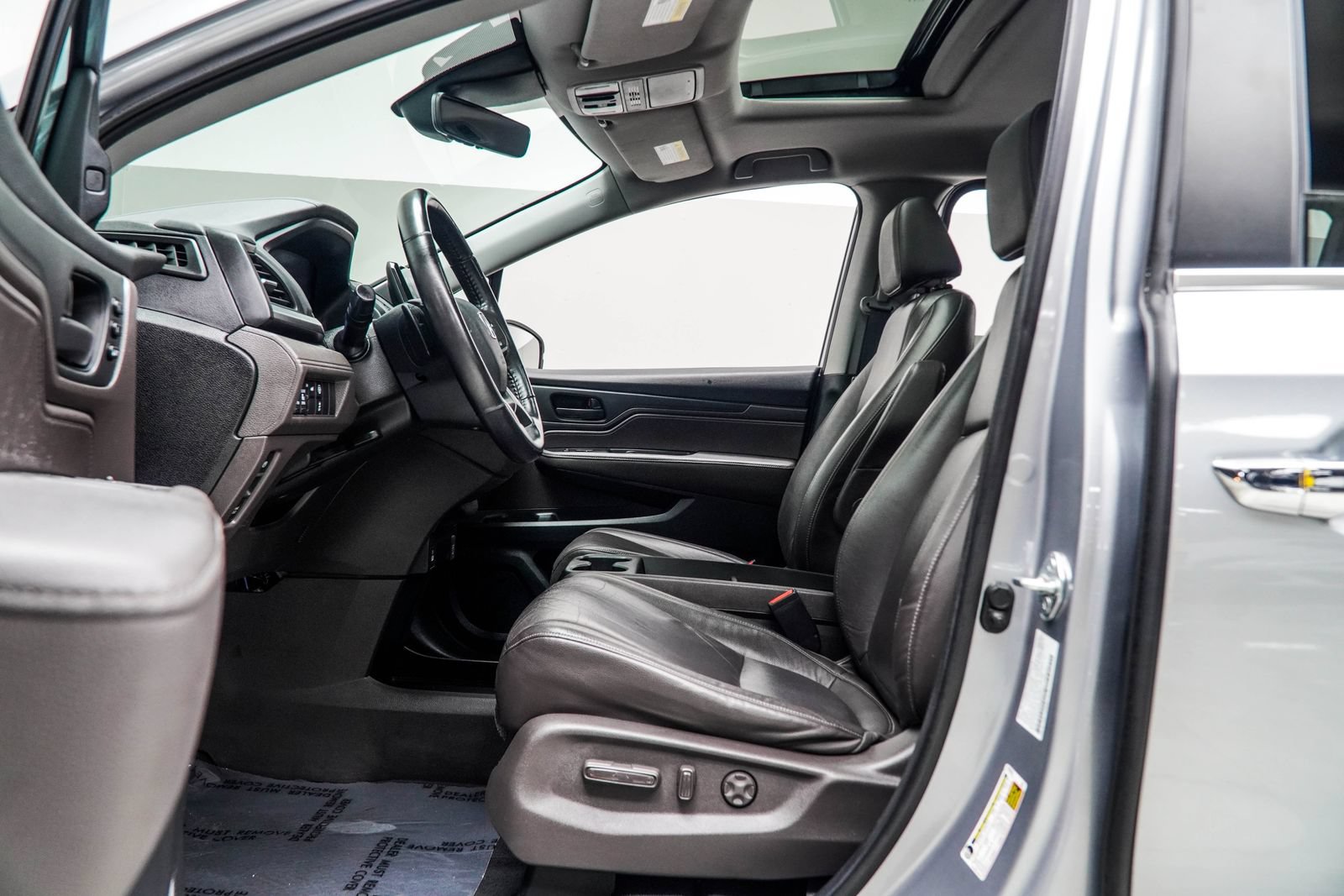 Used 2024 Honda Odyssey EX-L image 32