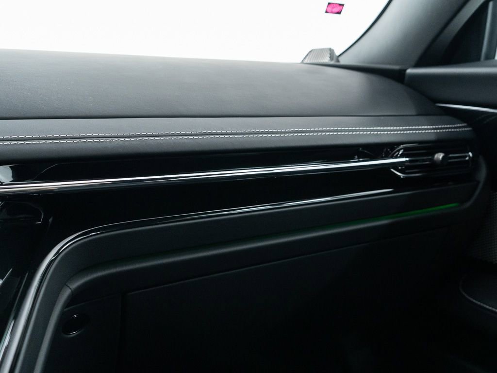 Used 2025 Aston Martin DB12 Coupe image 34