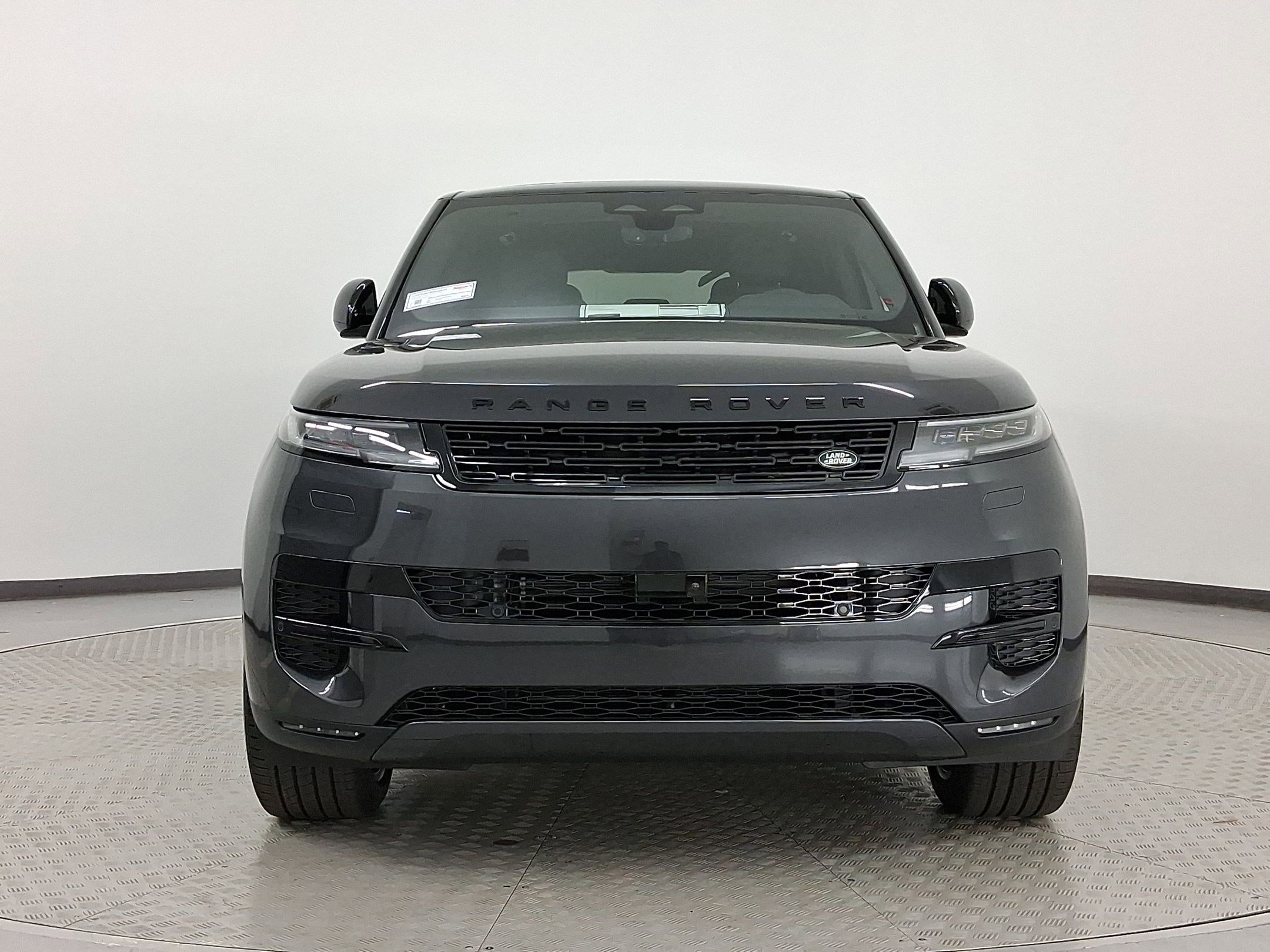 New 2025 Land Rover Range Rover Sport SE image 6