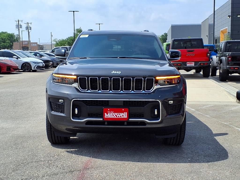 New 2025 Jeep Grand Cherokee L Overland w/ Trailer Tow Package image 5