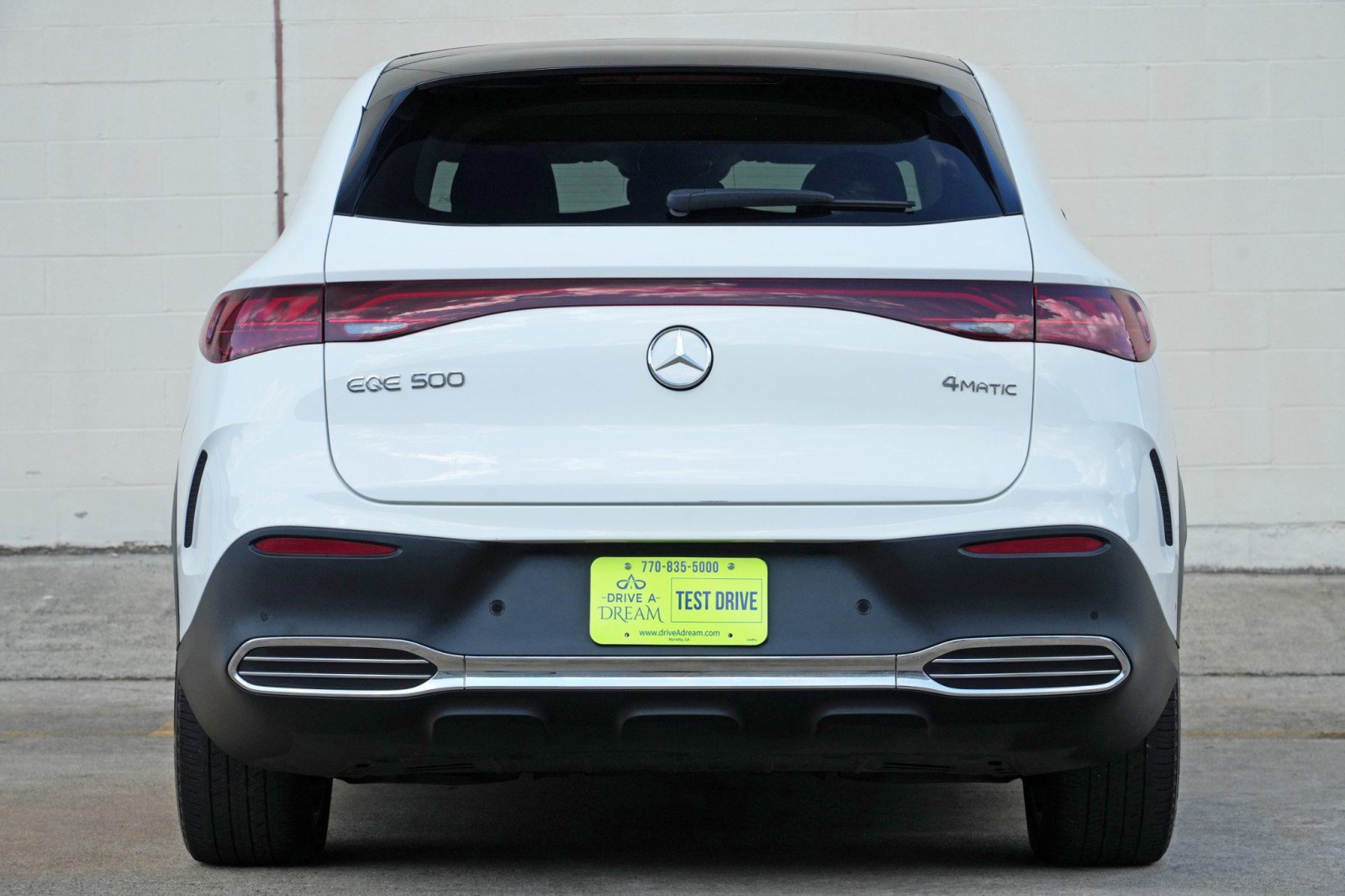 Used 2023 Mercedes-Benz EQE 500 4MATIC SUV w/ Exclusive Trim Package image 10
