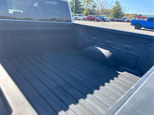 Used 2025 GMC Sierra 1500 SLE image 14