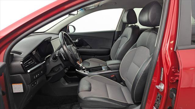 Used 2022 Kia Niro EX FWD image 14
