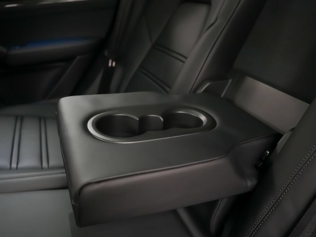 New 2026 Porsche Cayenne GTS AWD/4WD image 19