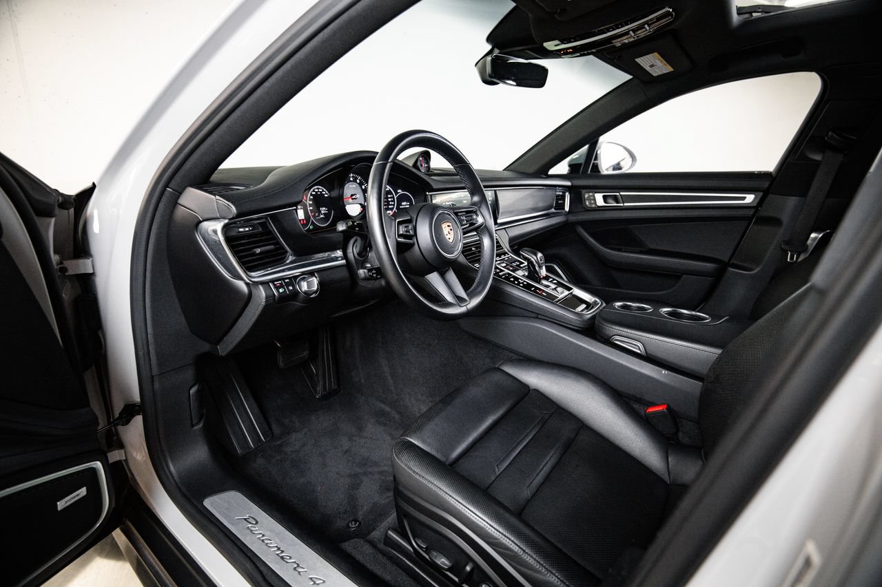 Certified 2022 Porsche Panamera 4 AWD/4WD image 4