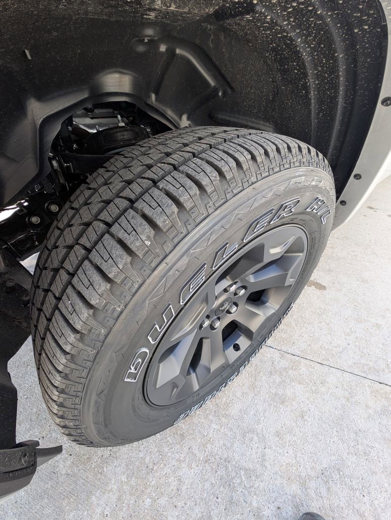 New 2026 RAM 1500 4x4 Crew Cab image 46