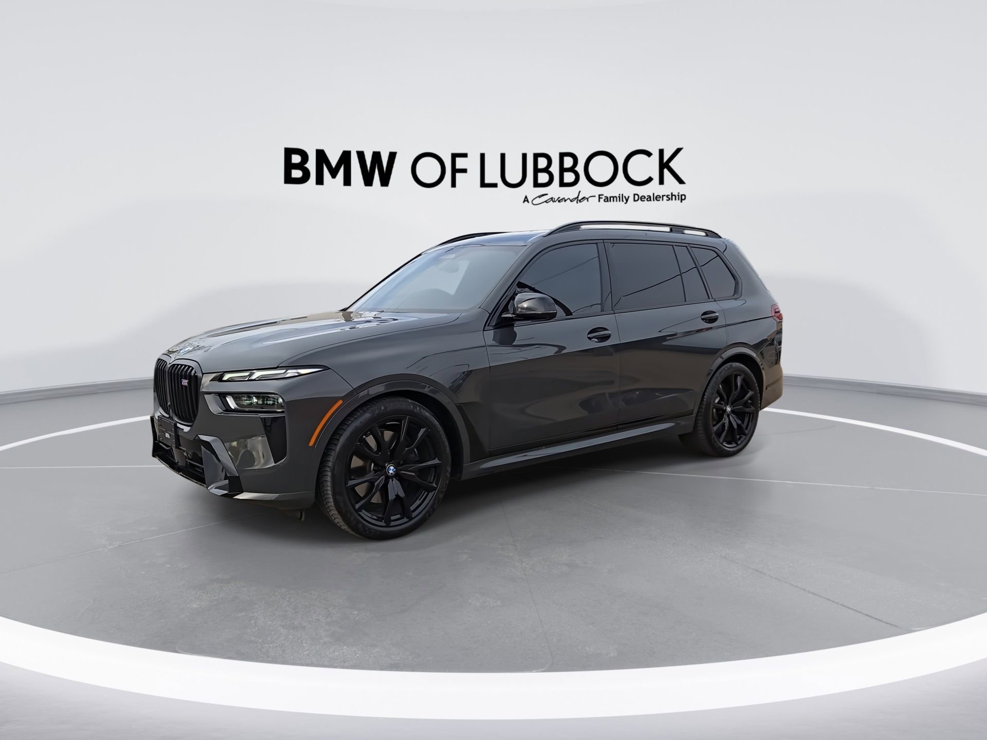 Used 2025 BMW X7 M60i image 4