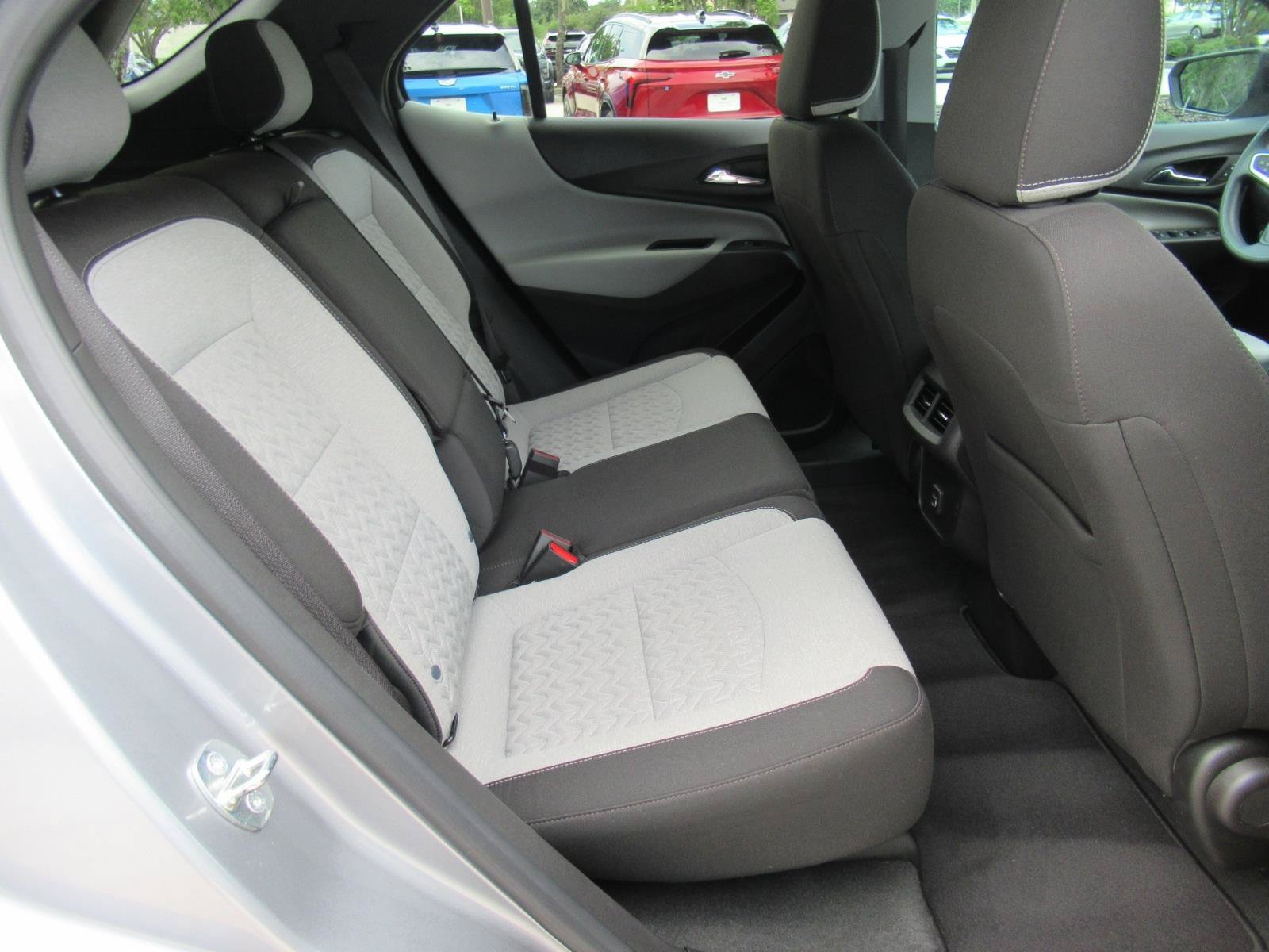 Used 2024 Chevrolet Equinox LS w/ LS Convenience Package FWD image 31
