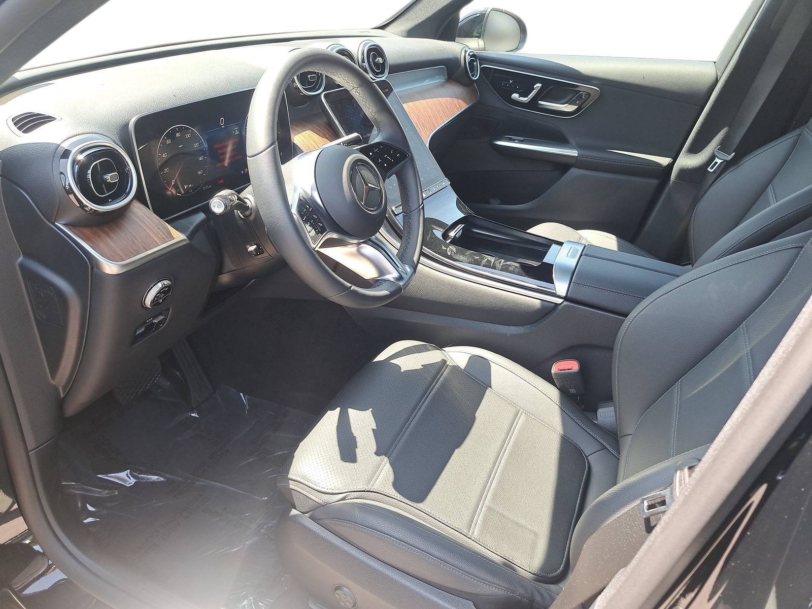 Used 2026 Mercedes-Benz GLC 300 image 9