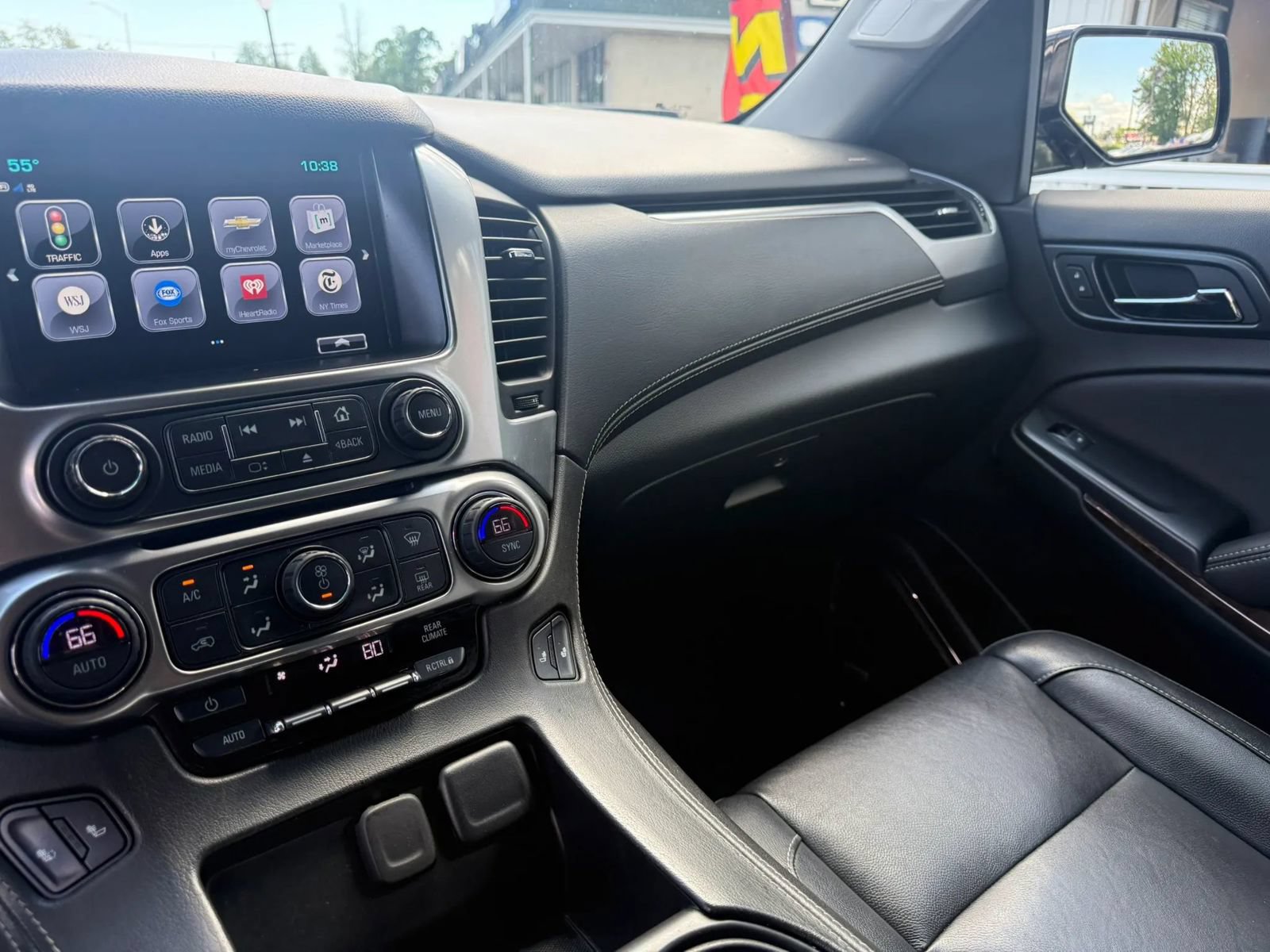 Used 2019 Chevrolet Suburban LT AWD/4WD image 28