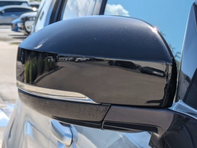 Used 2019 Land Rover Discovery HSE AWD/4WD image 12