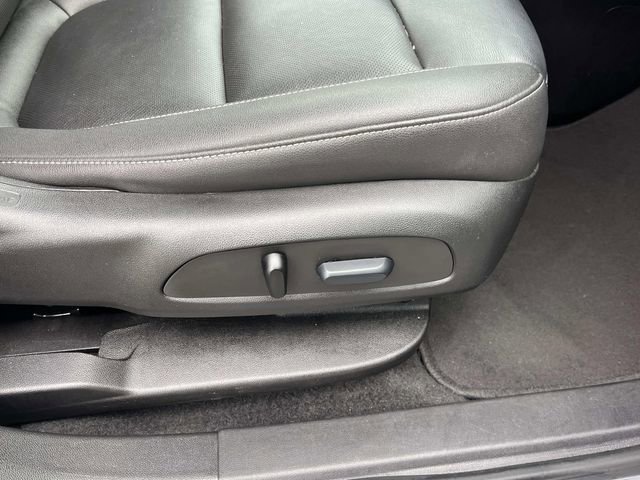 Used 2024 Chevrolet Blazer LT image 25