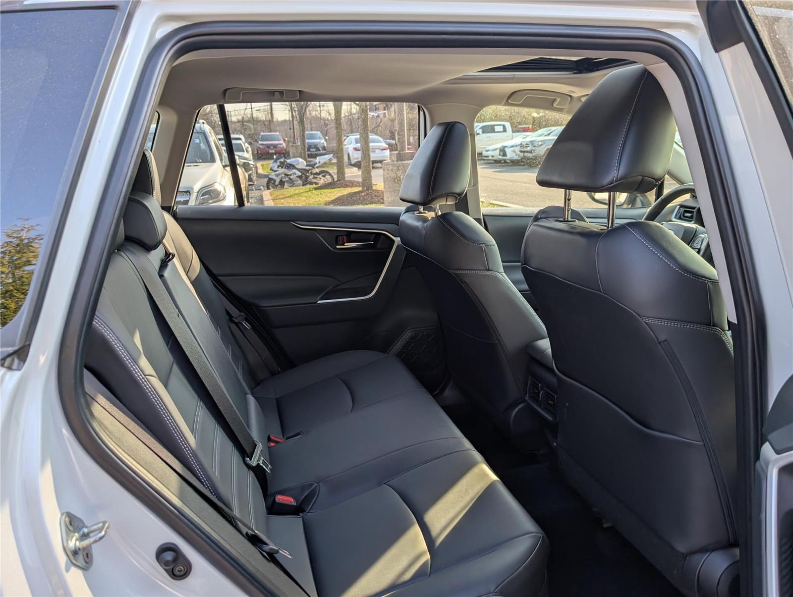 Used 2023 Toyota RAV4 XLE Premium AWD/4WD image 12