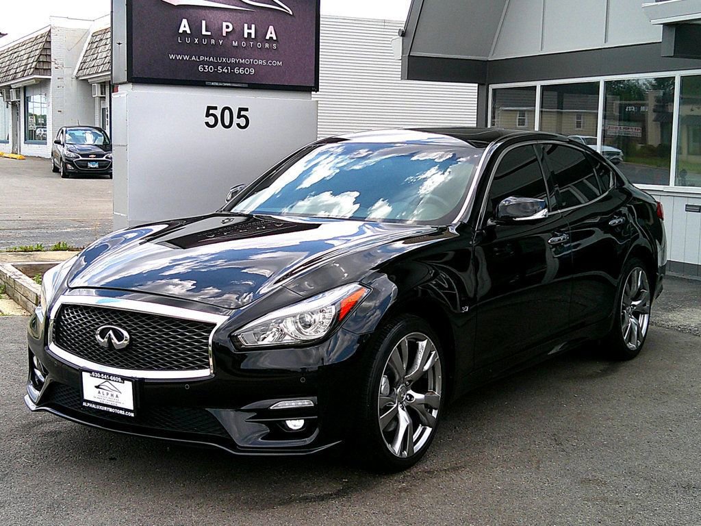 Used 2017 INFINITI Q70 3.7 image 5
