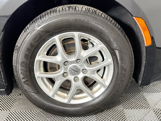 Used 2022 Chrysler Voyager LX FWD image 29