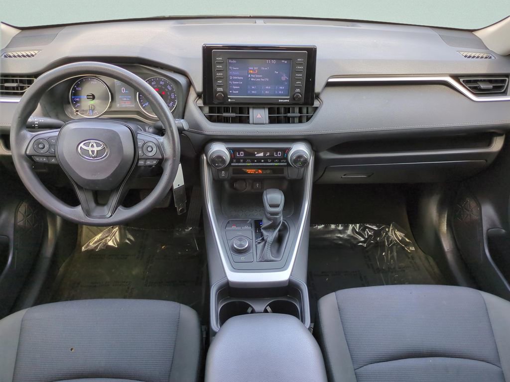 Used 2021 Toyota RAV4 LE image 14