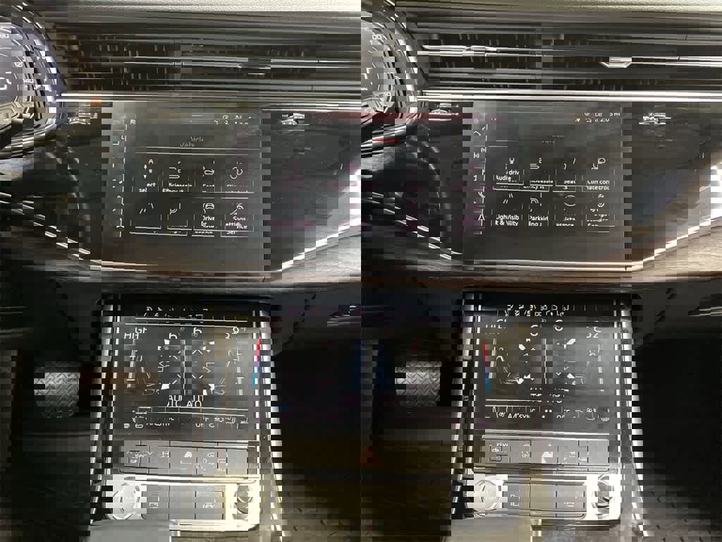 Used 2019 Audi Q8 Premium Plus w/ Premium Plus image 26