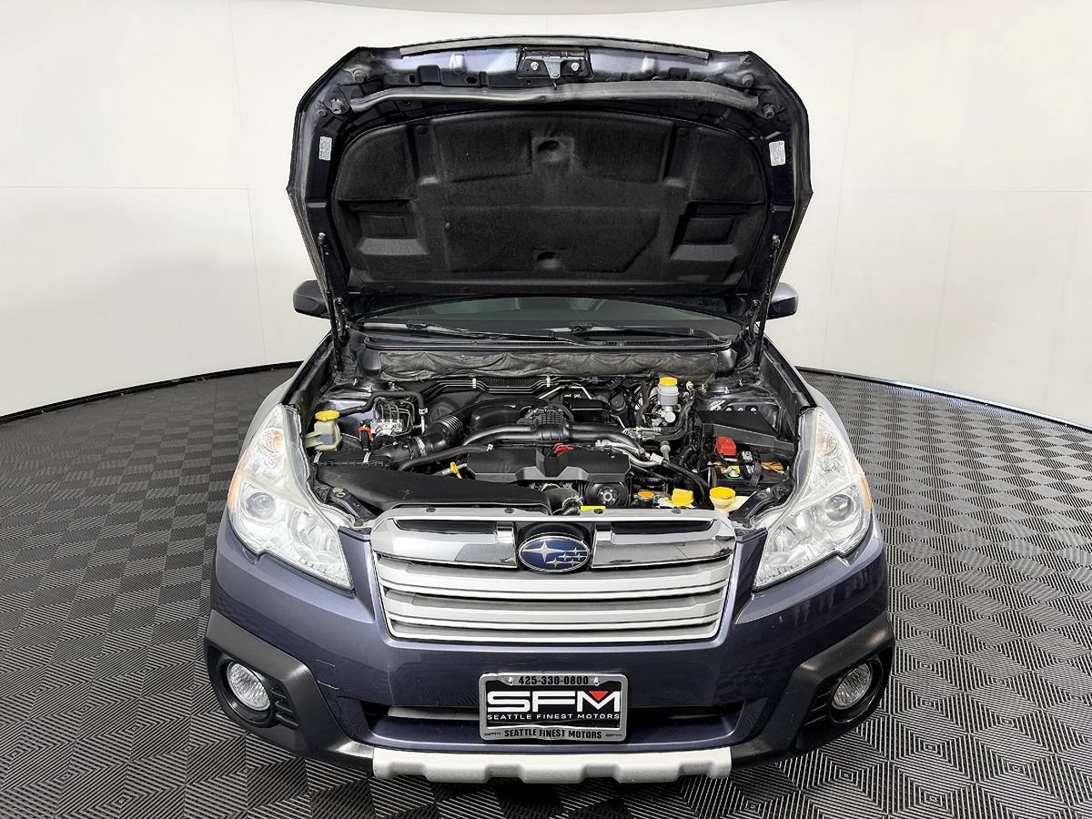 Used 2014 Subaru Outback 2.5i Limited w/ Moonroof Package AWD/4WD image 21