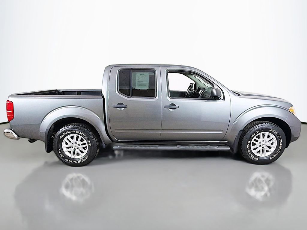 Used 2018 Nissan Frontier SV image 9