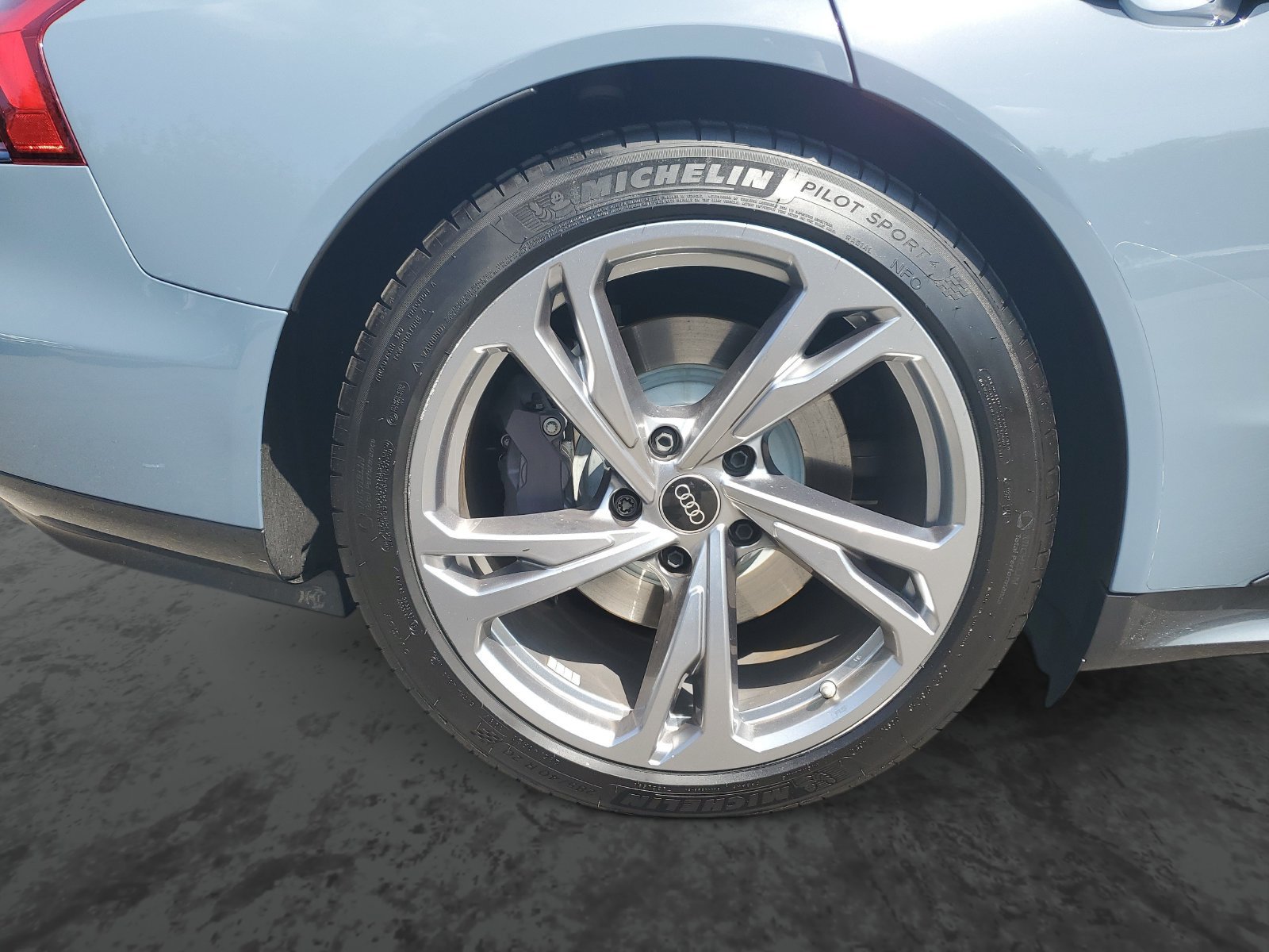 Used 2023 Audi e-tron GT Premium Plus w/ Executive Package AWD/4WD image 5