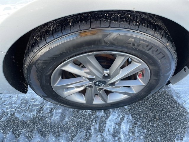 Used 2020 Kia Optima LX image 16