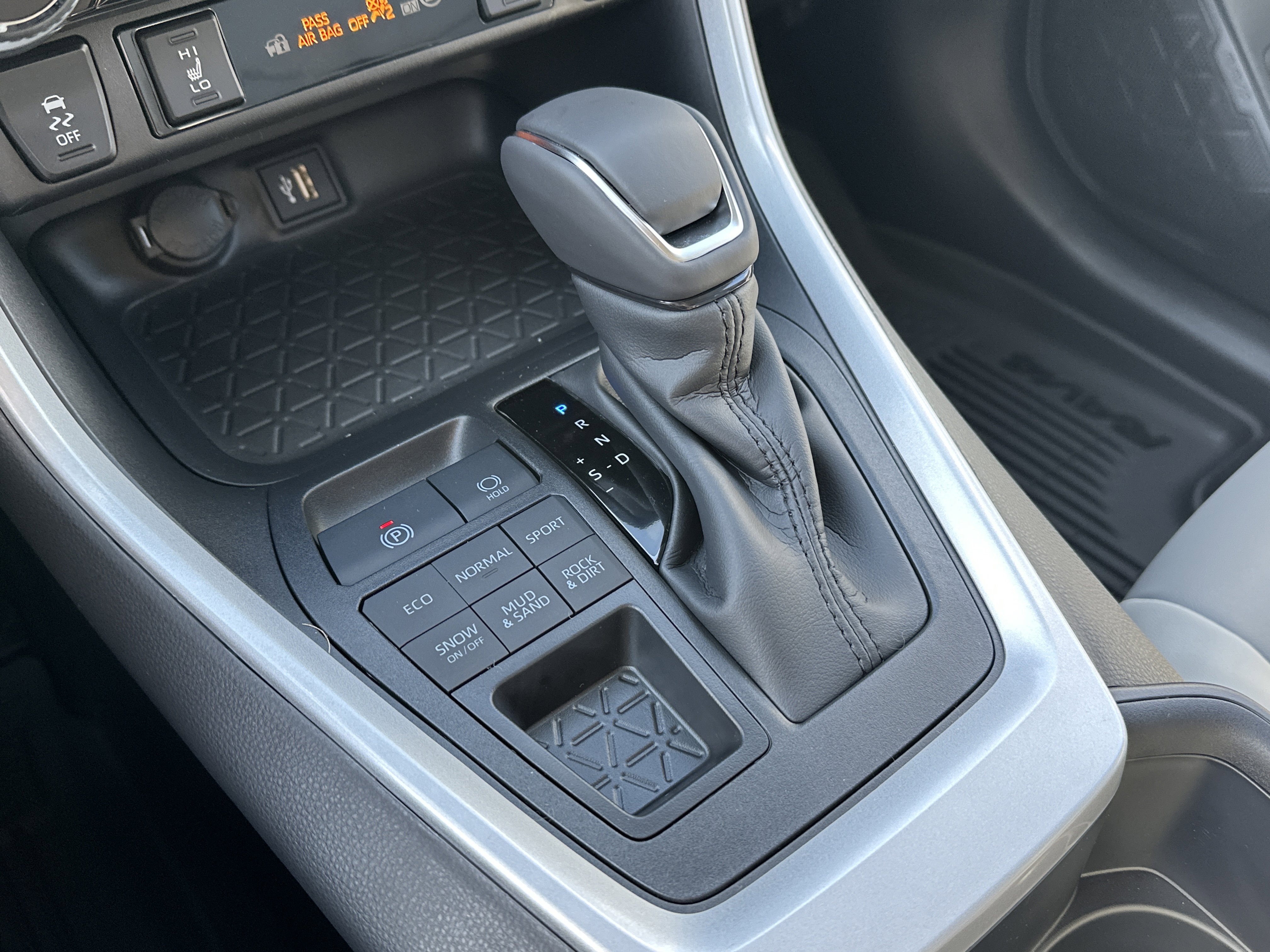 New 2025 Toyota RAV4 XLE Premium w/ Weather Package image 24