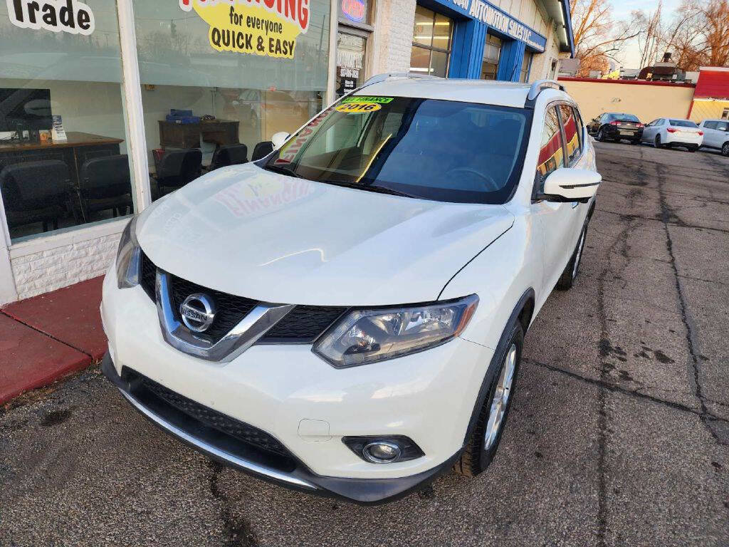 Used 2016 Nissan Rogue SV w/ SV Premium Package image 1