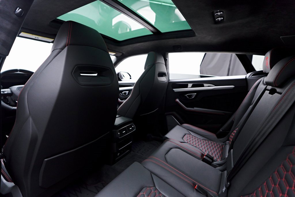 Used 2022 Lamborghini Urus image 44