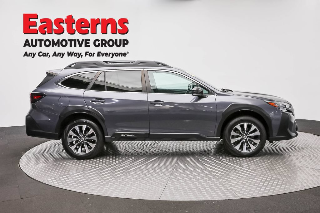 Used 2023 Subaru Outback Limited AWD/4WD image 5