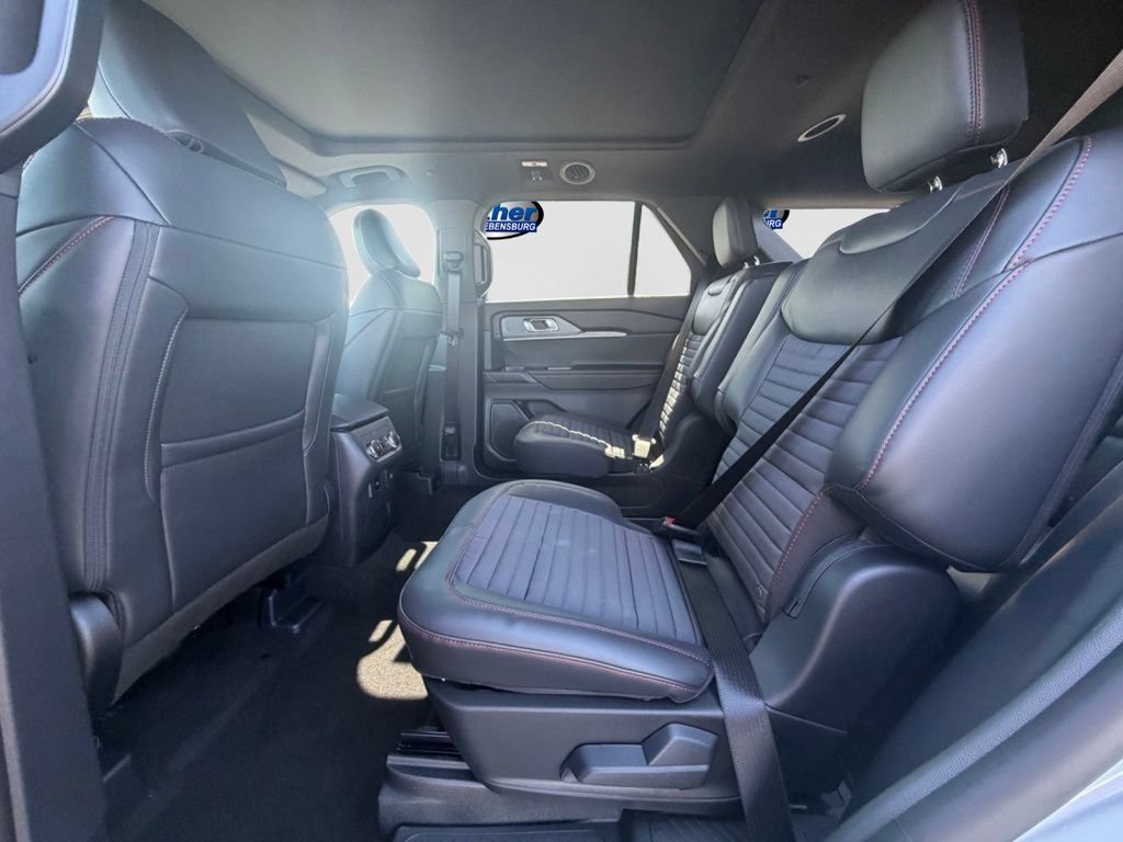 New 2026 Ford Explorer ST-Line w/ ST-Line Street Pack AWD/4WD image 14