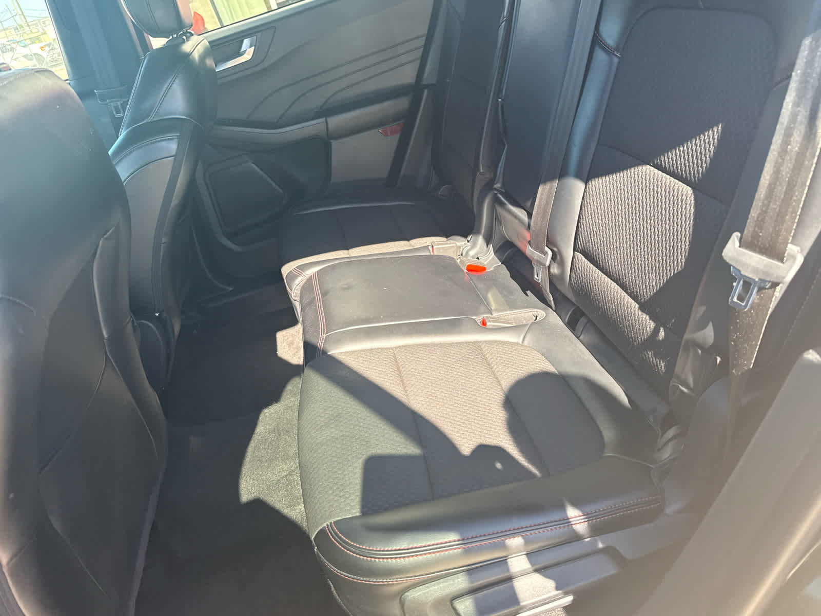 Used 2024 Ford Escape ST-Line image 28