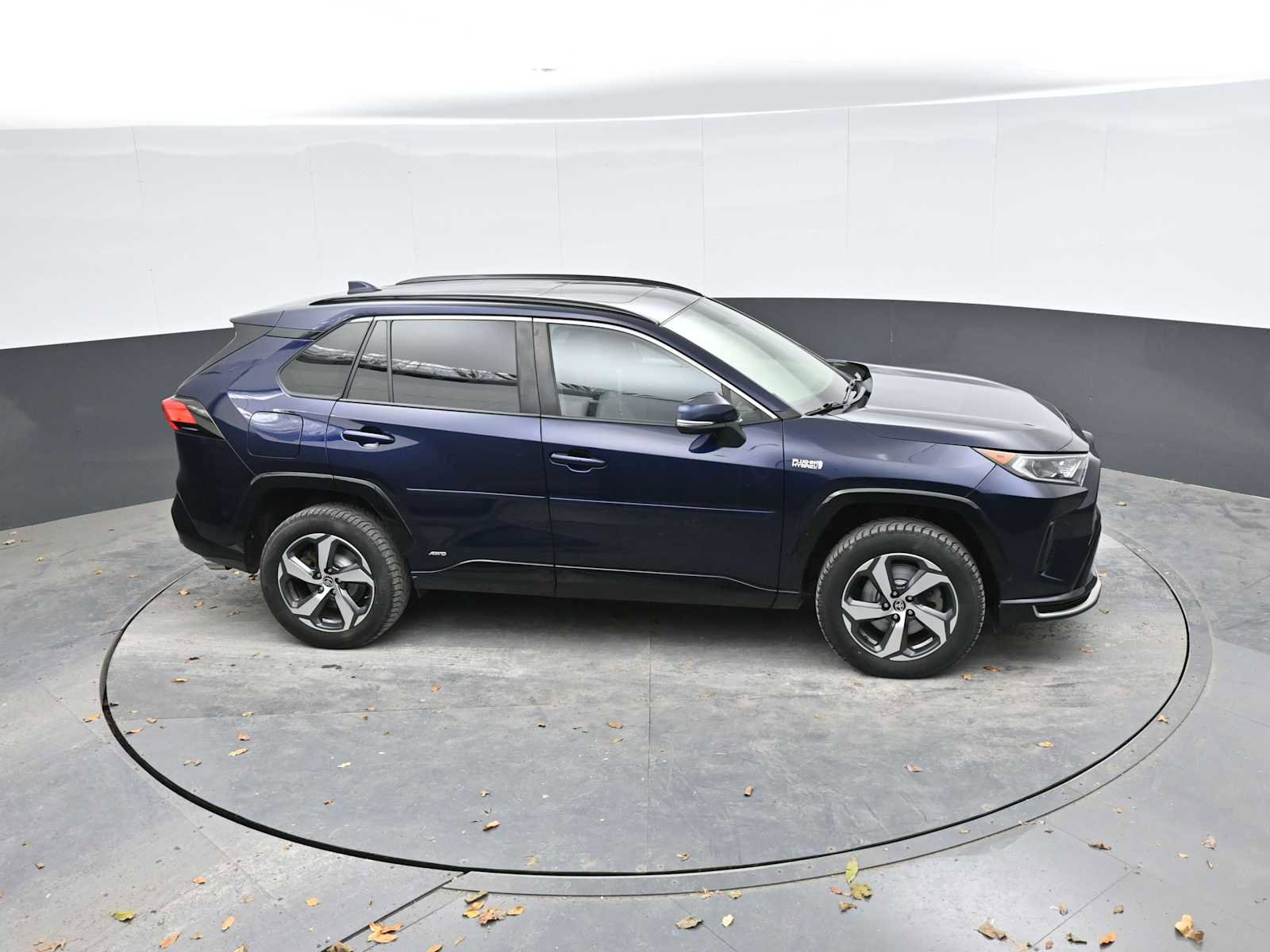 Used 2021 Toyota RAV4 SE w/ Weather & Moonroof Package image 35