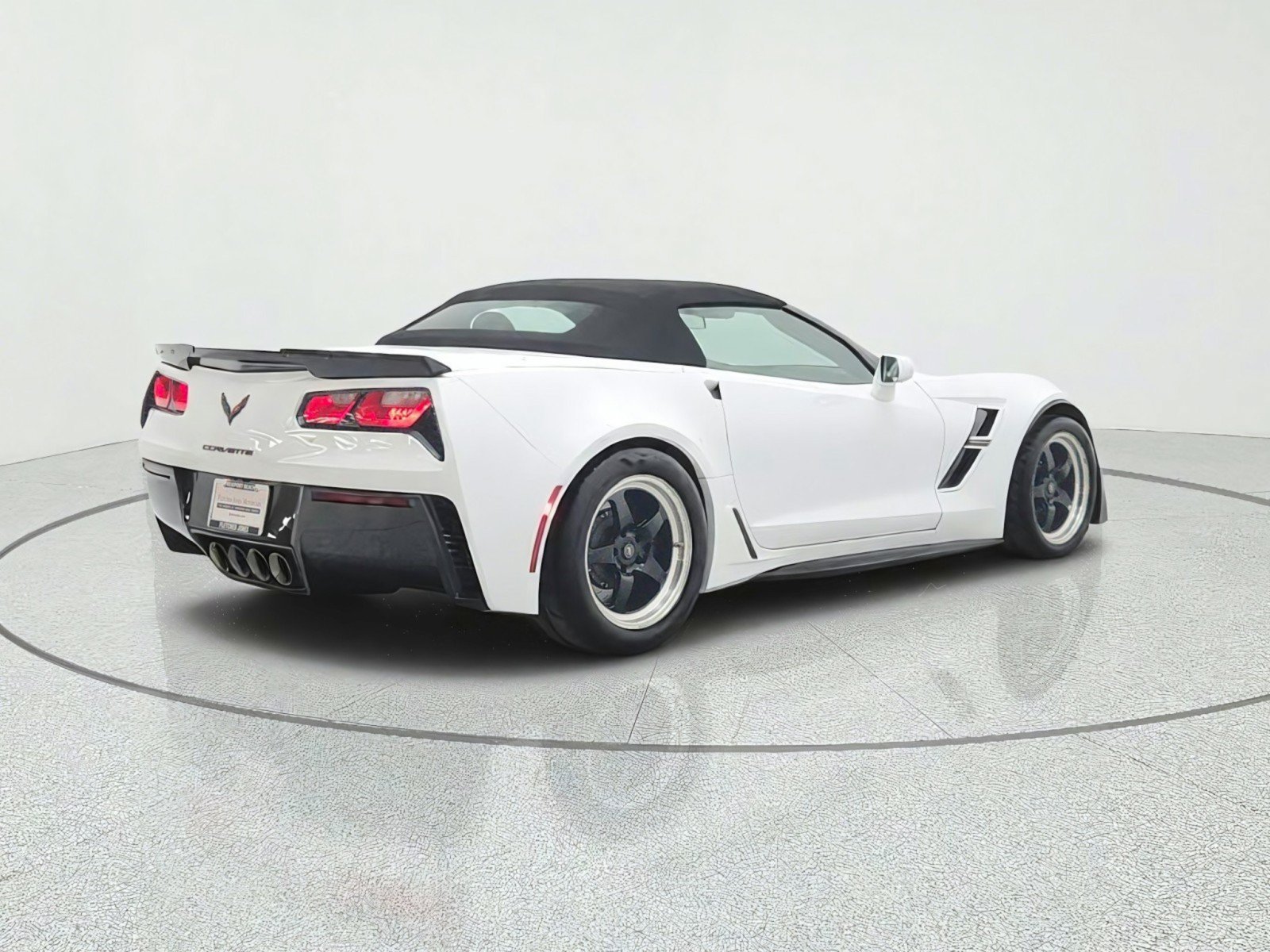 Used 2017 Chevrolet Corvette Grand Sport RWD image 5