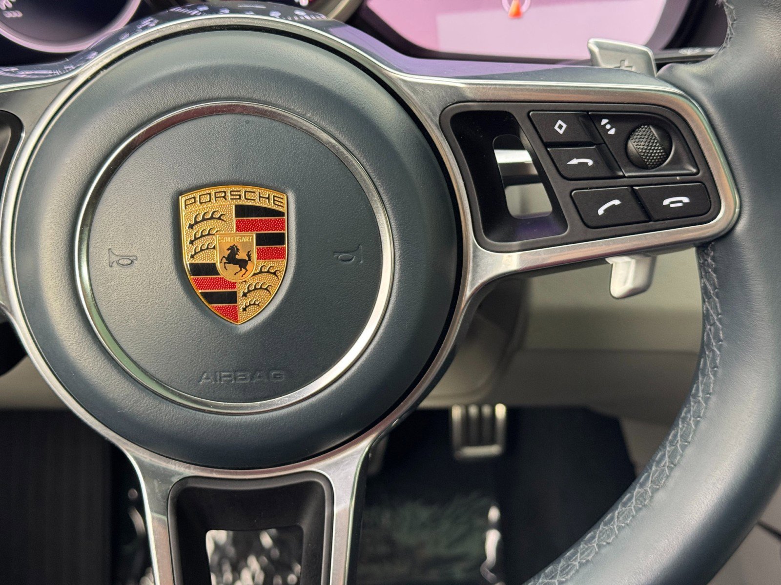 Used 2020 Porsche Cayenne S w/ Premium Package image 23