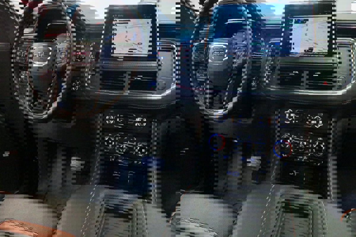 Used 2023 GMC Yukon XL AT4 w/ AT4 Premium Plus Package image 24