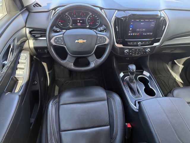 Used 2021 Chevrolet Traverse LT w/ LT Premium Package FWD image 17