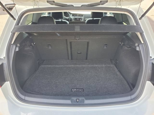 Used 2015 Volkswagen Golf S FWD image 25