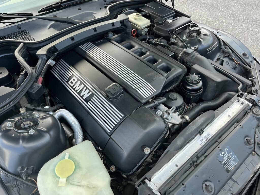 Used 1999 BMW Z3 2.5i RWD image 24